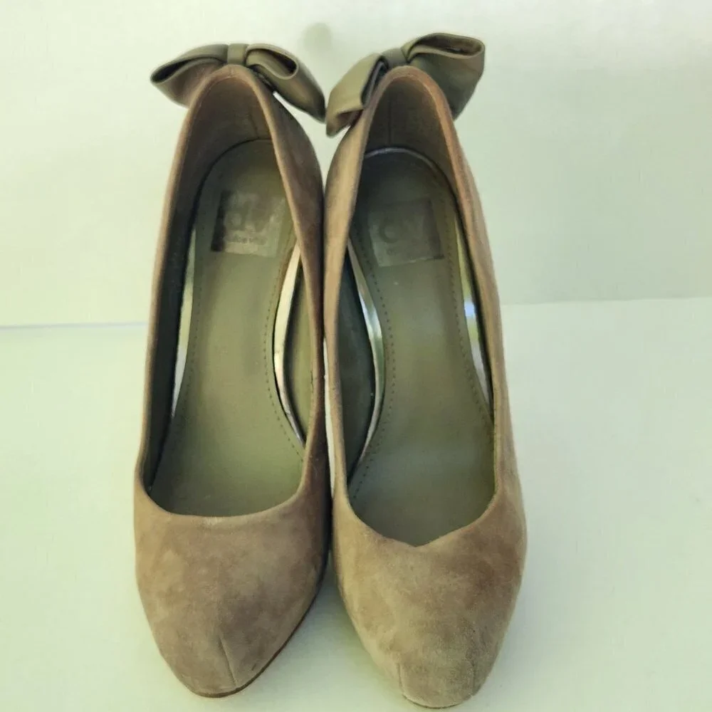 Dolce Vita Briar Suede Later Bow Taupe Hidden Platform Pumps Size 9